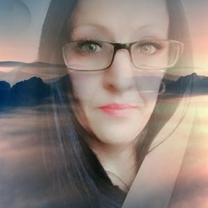 Meet your Posher, Sandi